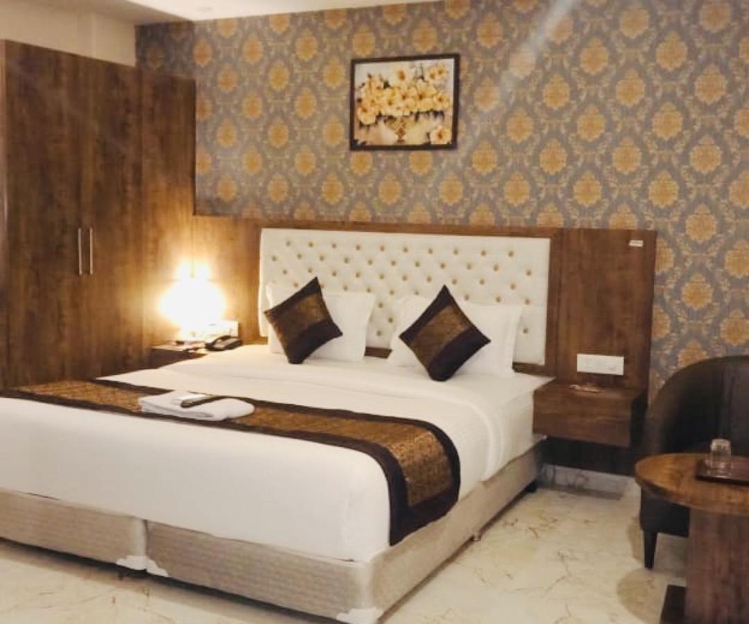 Mayda Inn- A Boutique Hotel นิวเดลี ภายนอก รูปภาพ