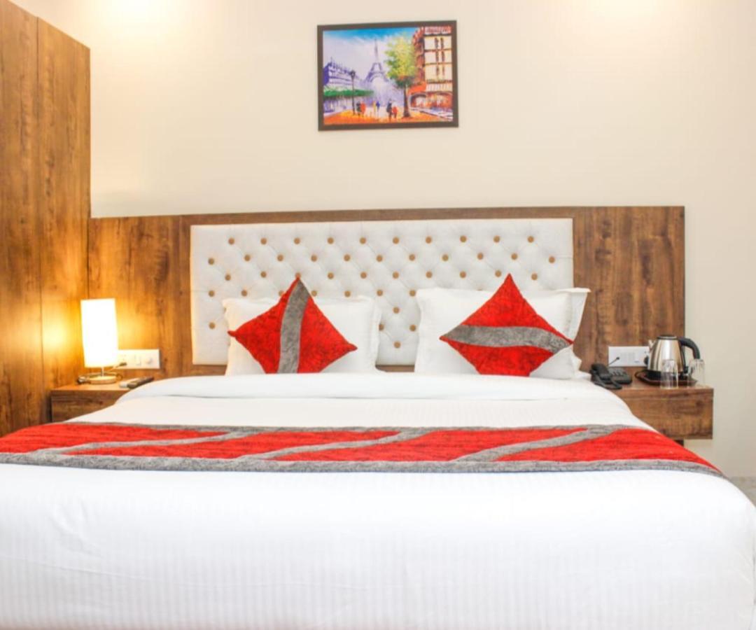 Mayda Inn- A Boutique Hotel นิวเดลี ภายนอก รูปภาพ