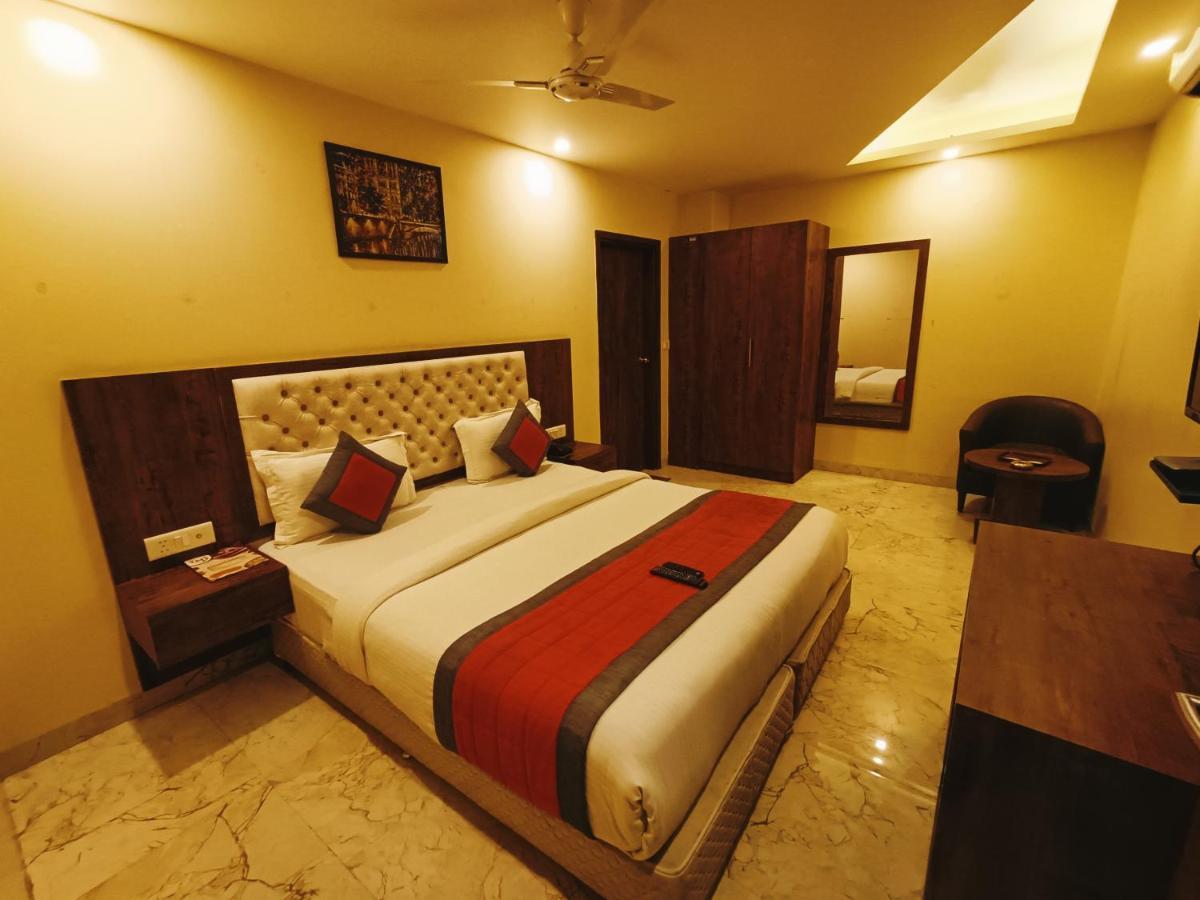 Mayda Inn- A Boutique Hotel นิวเดลี ภายนอก รูปภาพ