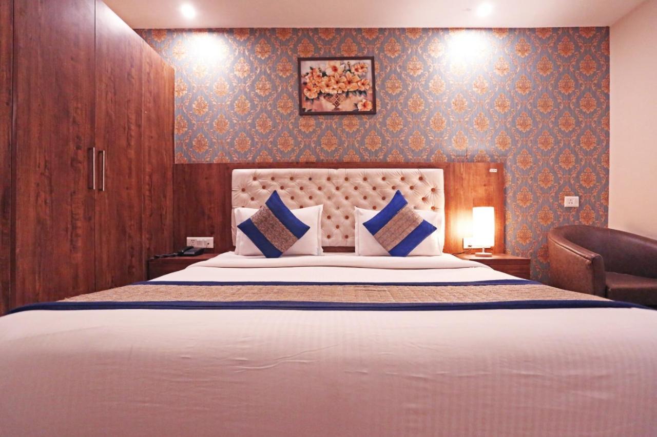 Mayda Inn- A Boutique Hotel นิวเดลี ภายนอก รูปภาพ