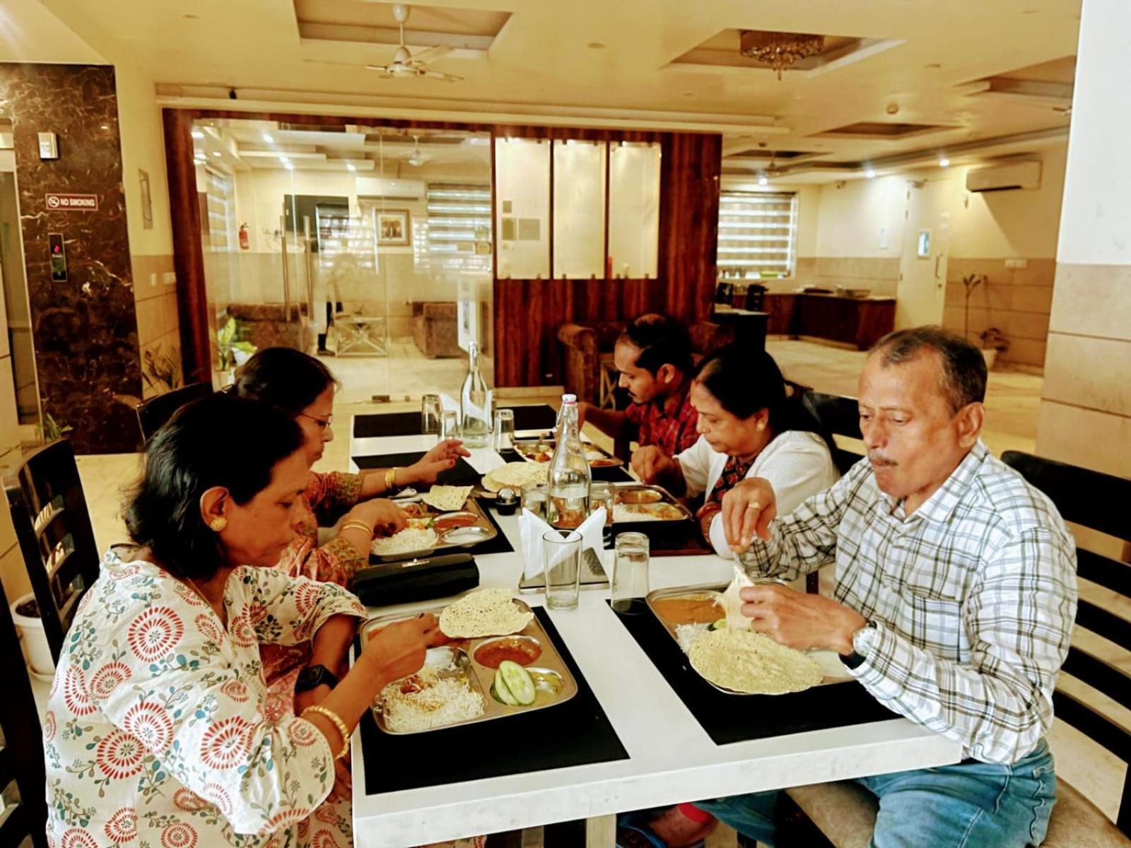 Mayda Inn- A Boutique Hotel นิวเดลี ภายนอก รูปภาพ